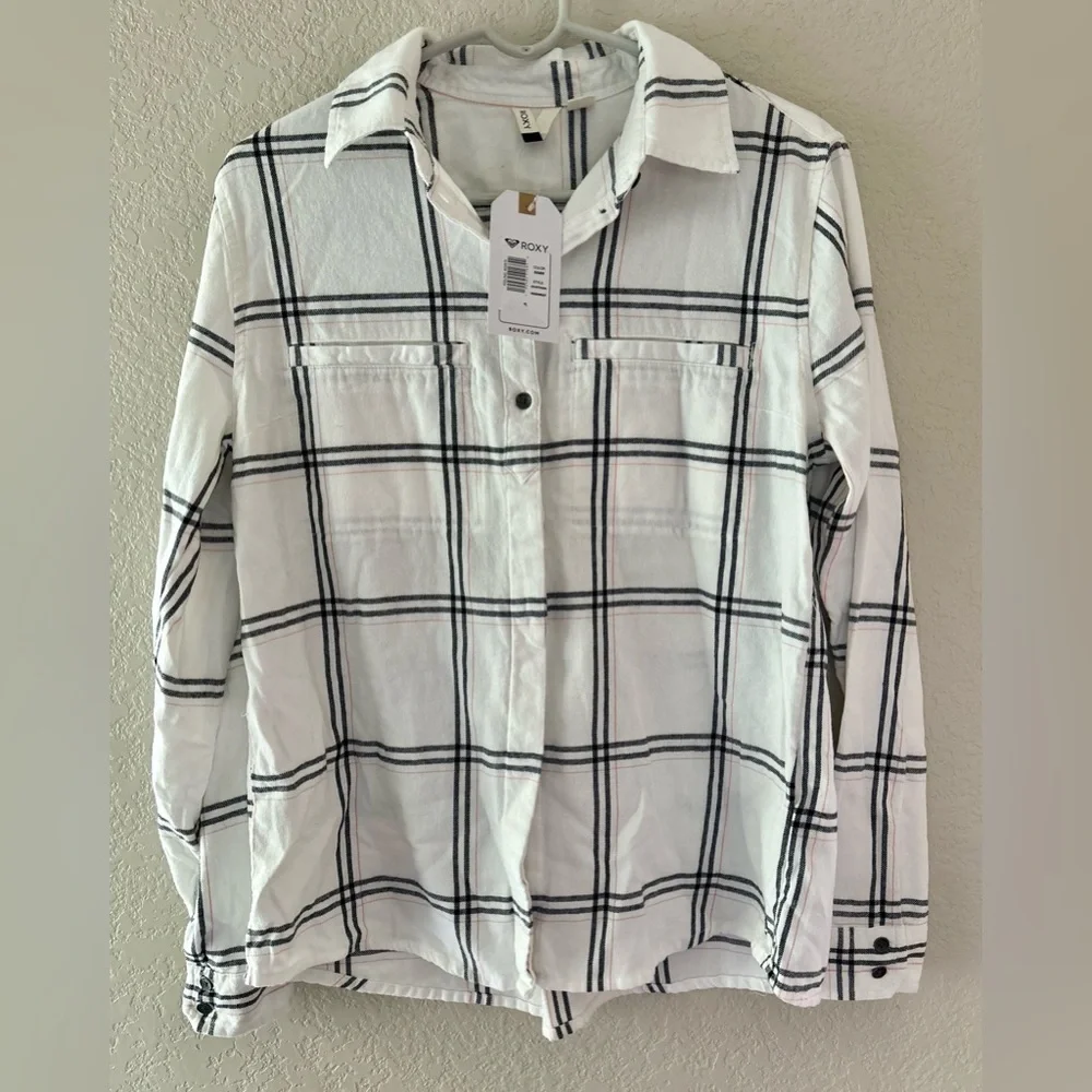 Roxy Young Again Long Sleeve Button Down Black & Pink Flannel | S - Picture 3 of 10